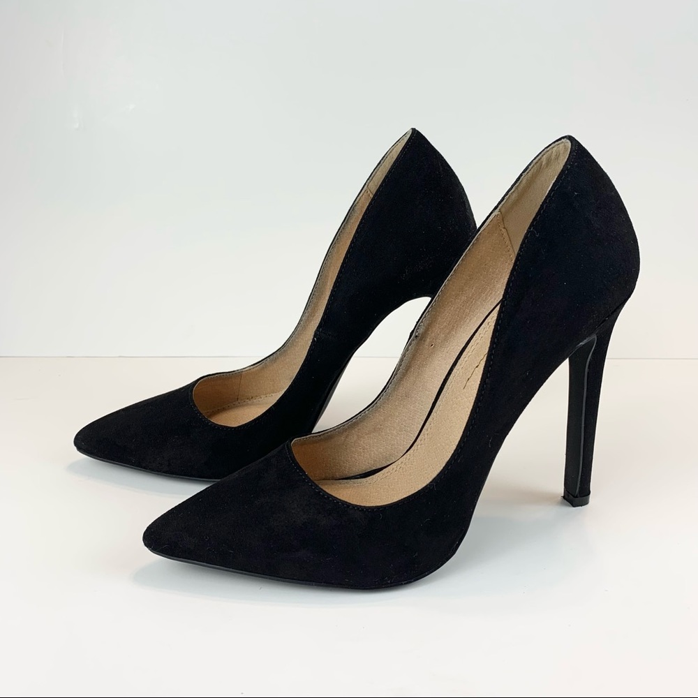 Olivia Black Point Toe Heel Size 5.5
